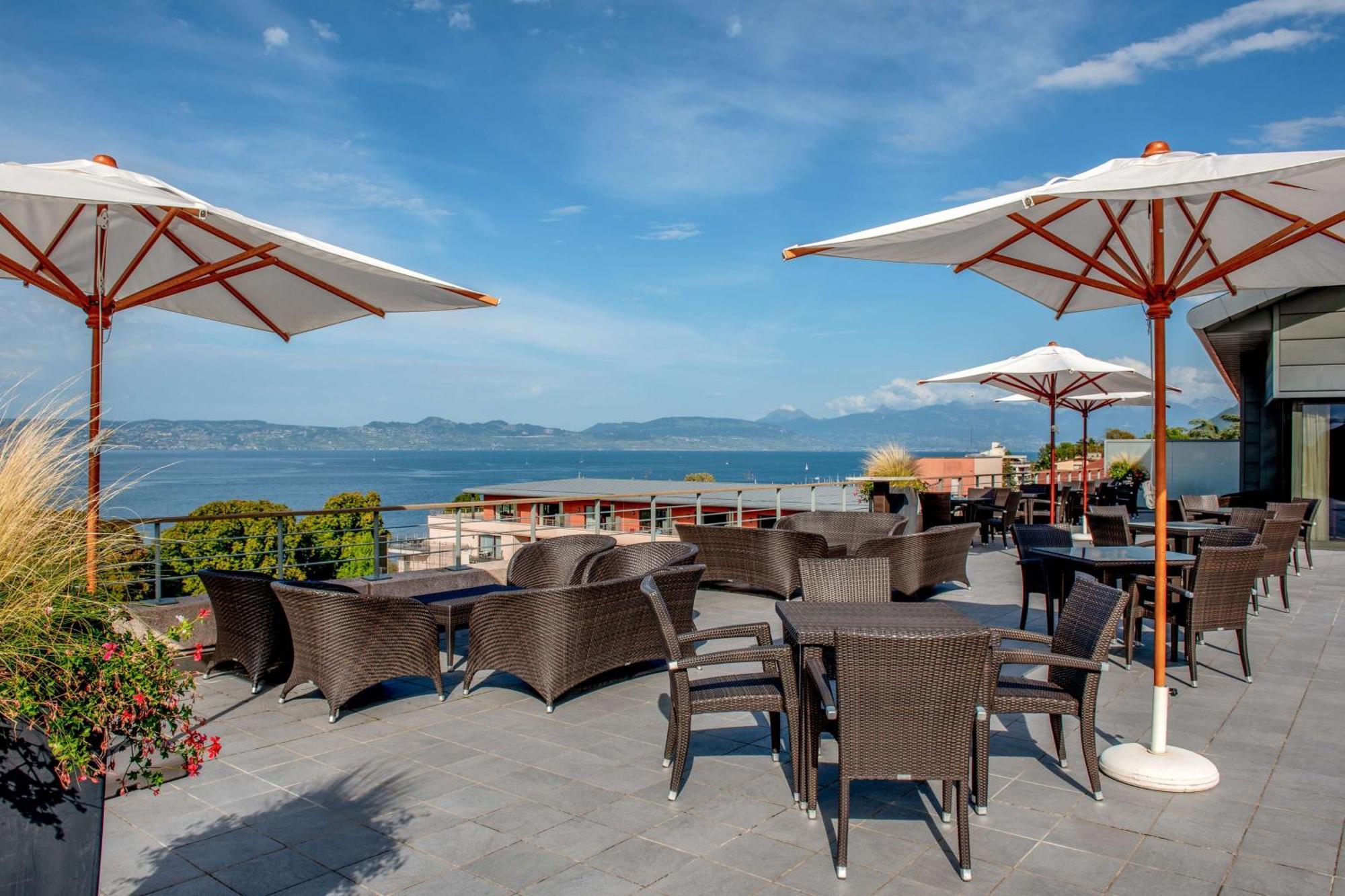 Hilton Evian Les Bains Hotel Exterior foto